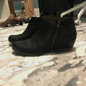 Dansko Leyla Wedge Ankle Boot Size 40